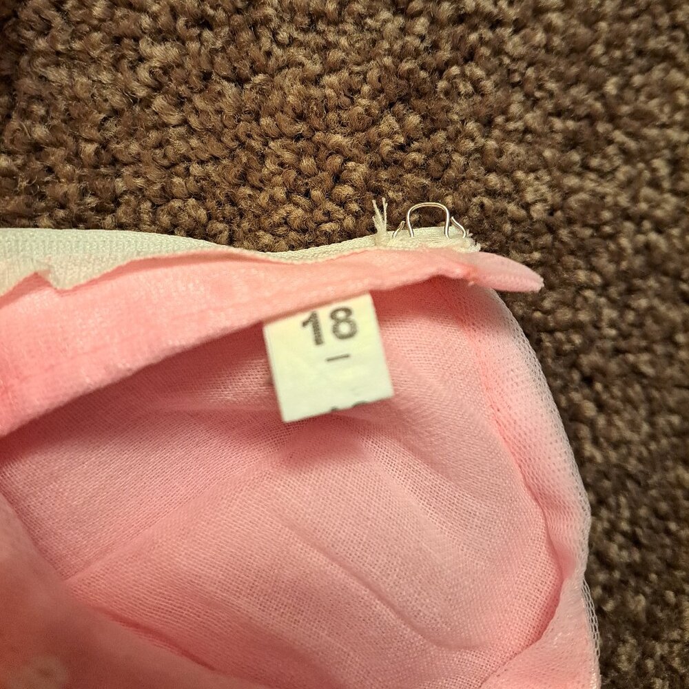 Beautiful Sleeveless Pink Dress W/Sequins,Rhinestones&Tulle Perfect for Birthday - Picture 4 of 7